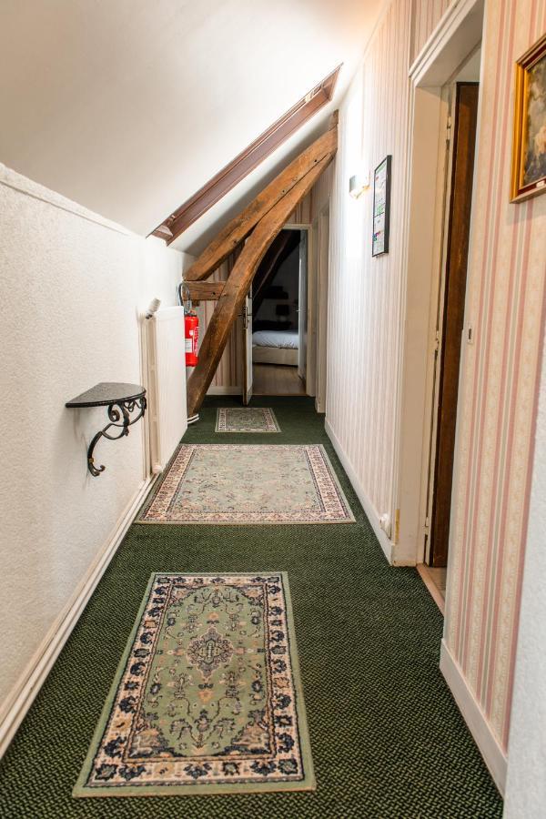 Le Relais Des Templiers Hotel บูจองซี ภายนอก รูปภาพ