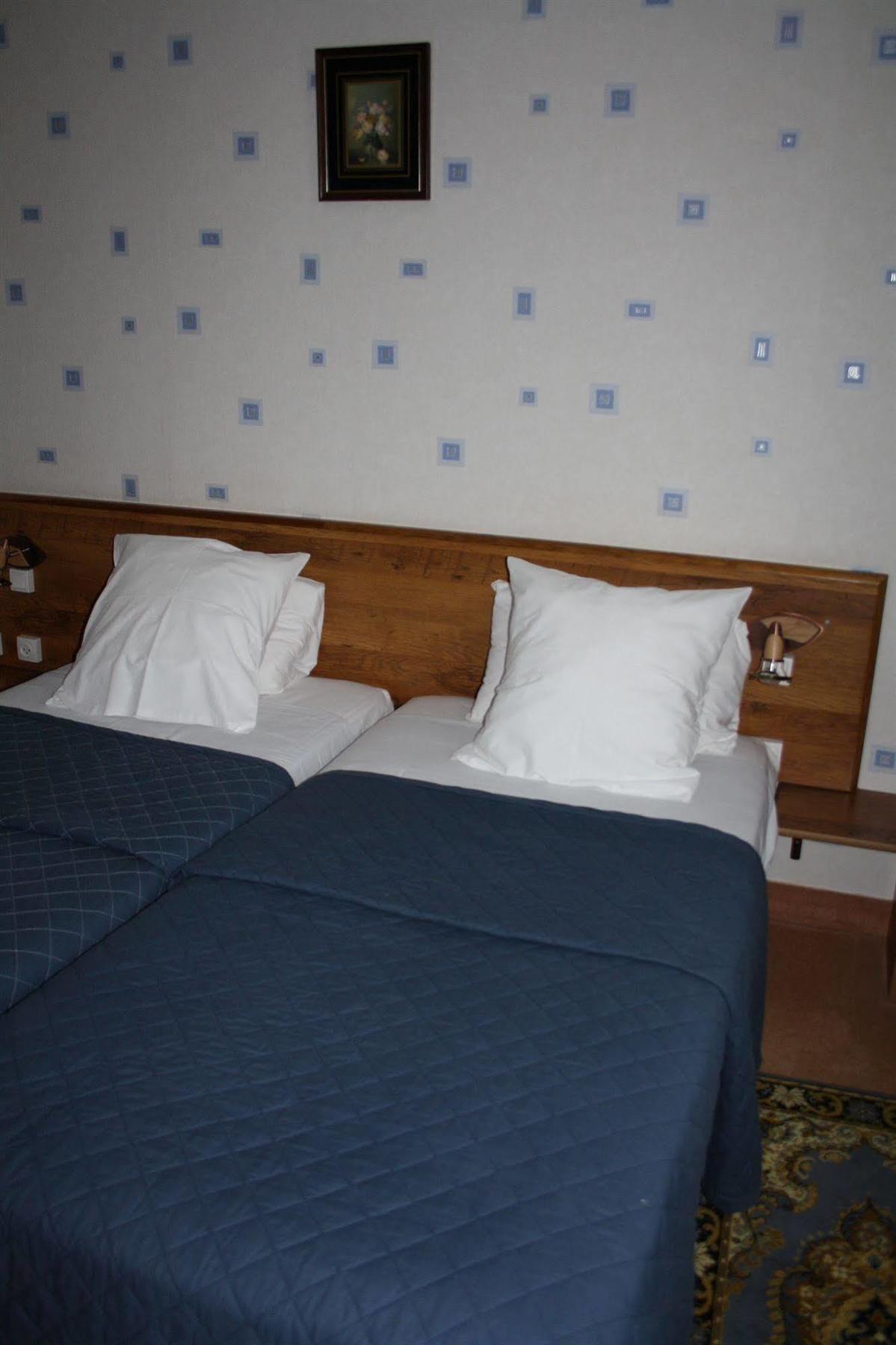 Le Relais Des Templiers Hotel บูจองซี ภายนอก รูปภาพ