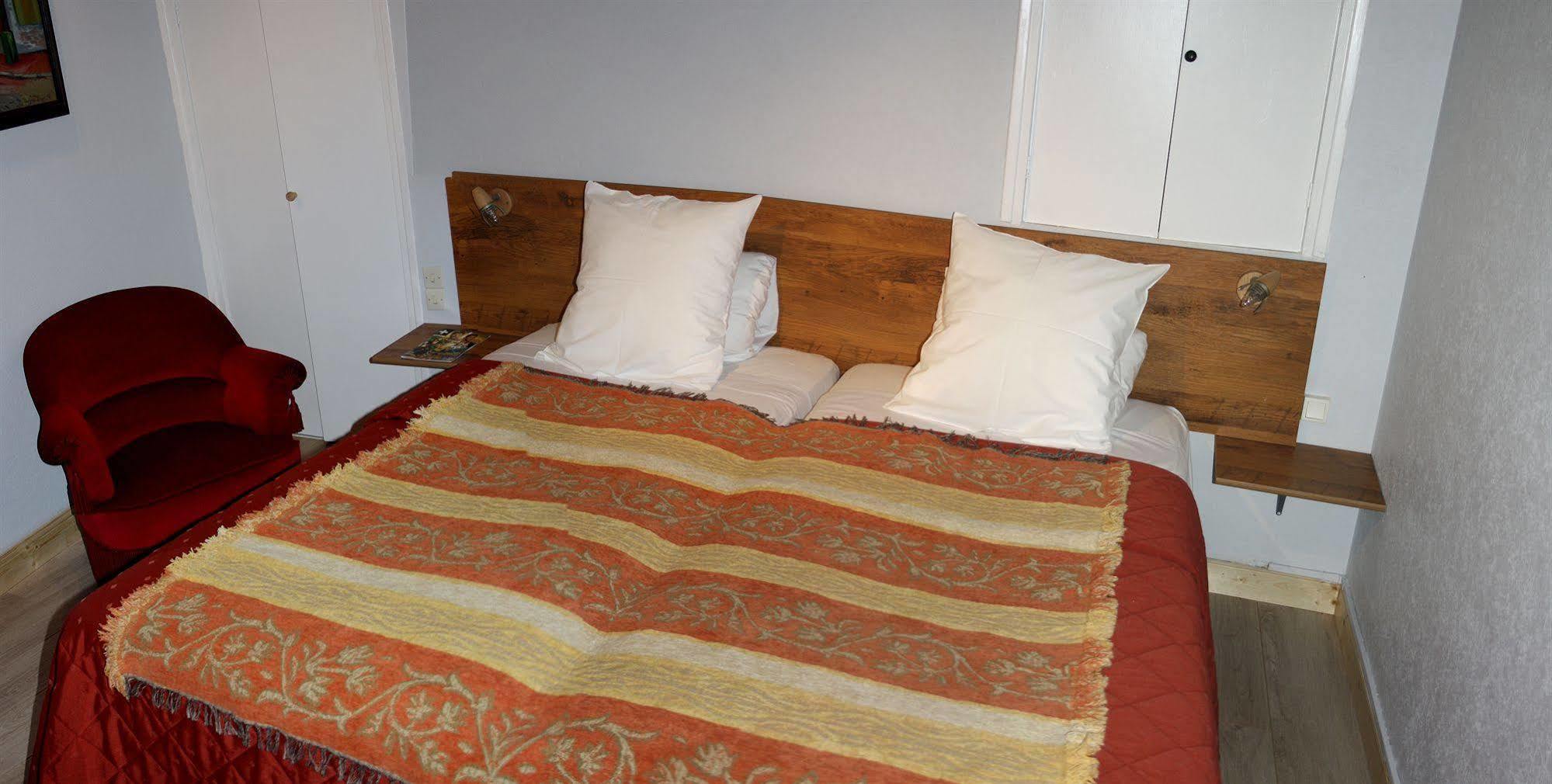Le Relais Des Templiers Hotel บูจองซี ภายนอก รูปภาพ
